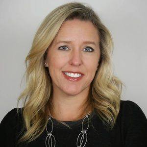 Meet your Posher, Holly m